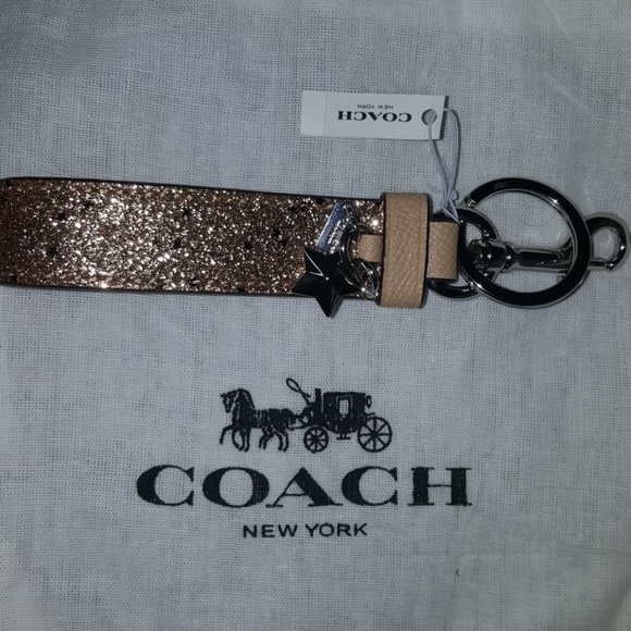 COACH STAR GLITTER LOOP BAG CHARM GOLD . - Picture 3 of 5